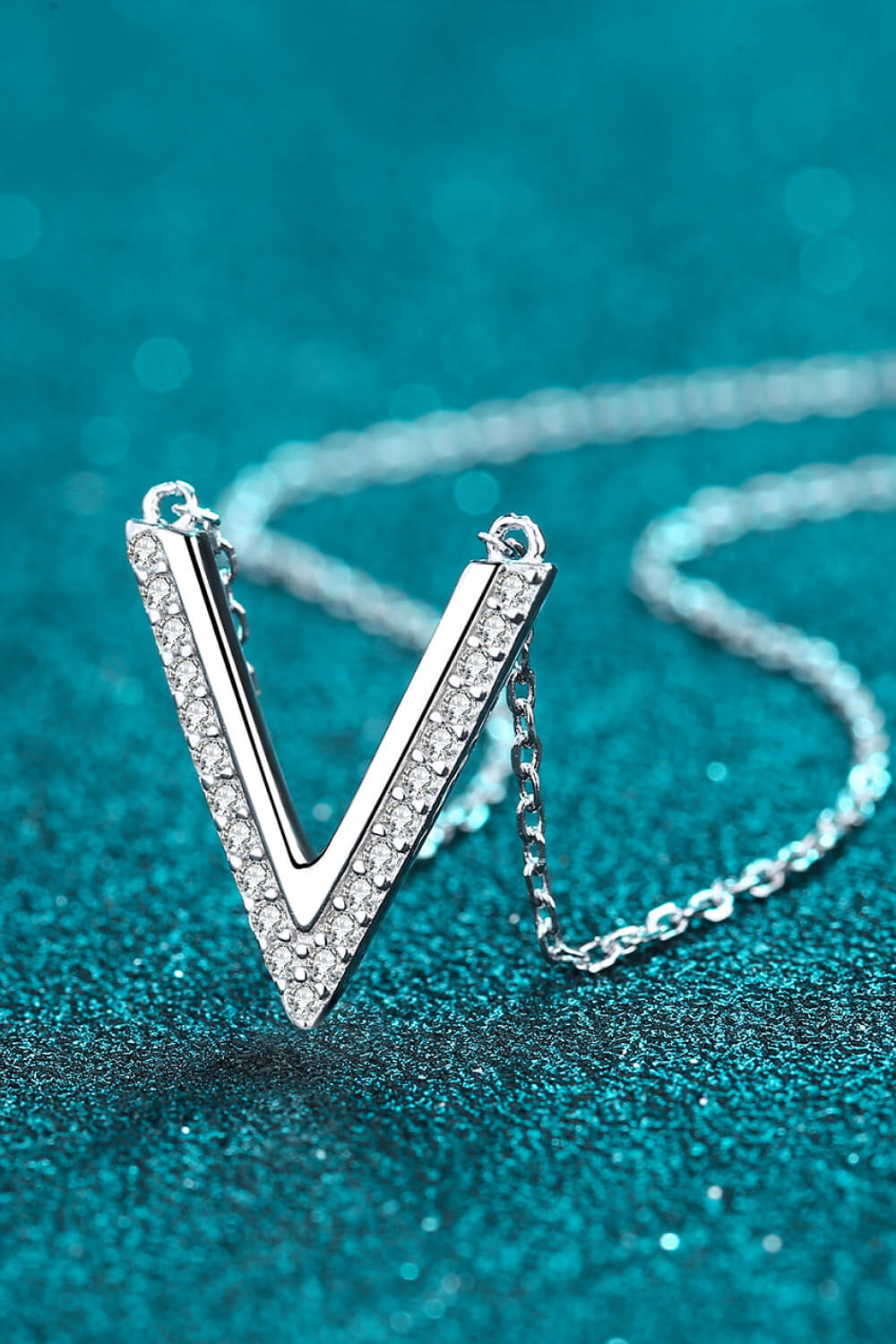 Sterling Silver 'V' Letter Pendant Necklace