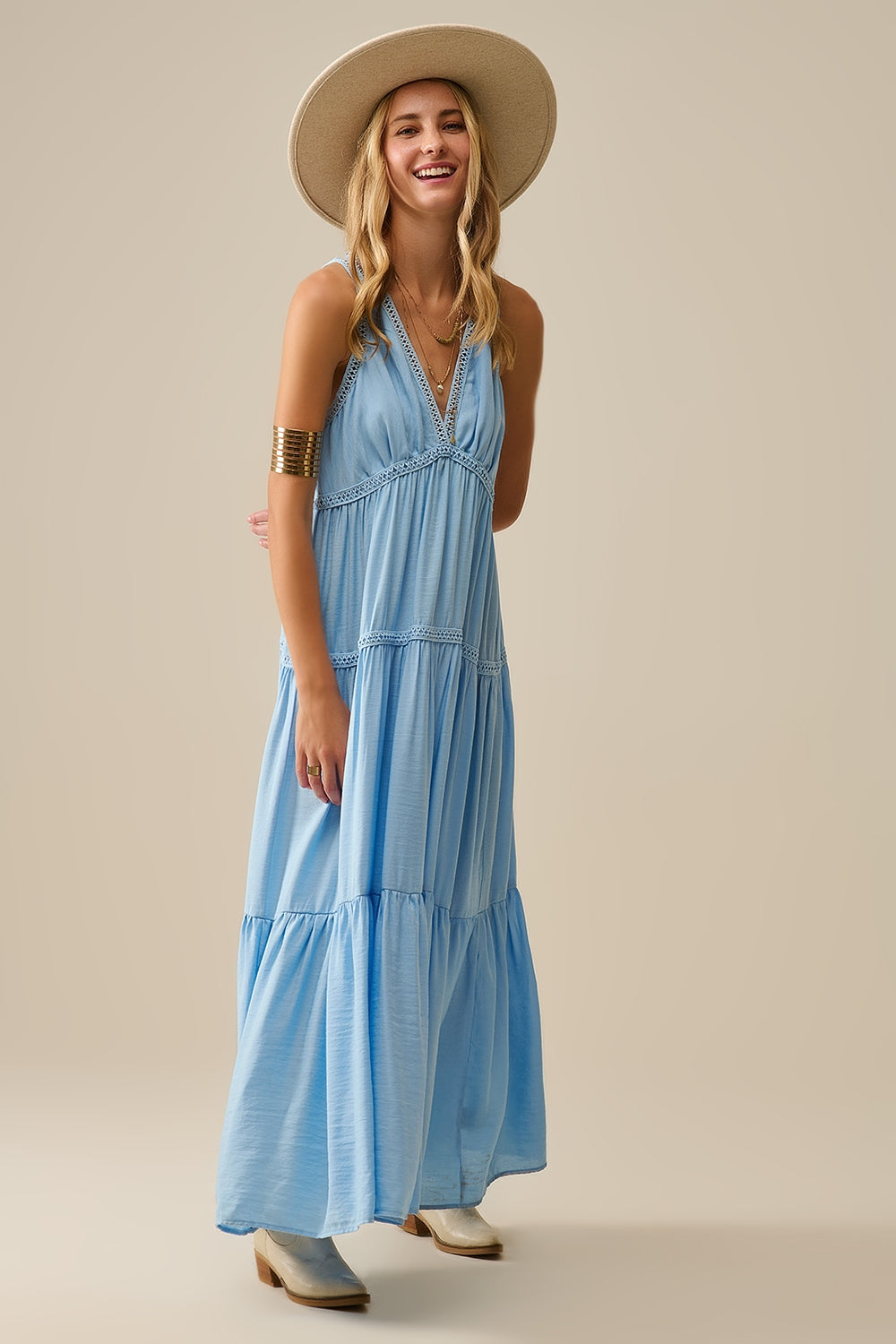 Flowy Maxi Dress with Lace Inserts in Light Blue – Une Pick