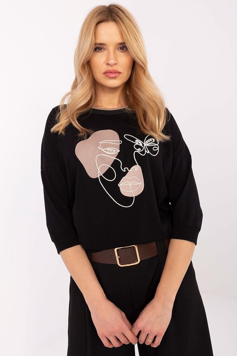 Blouse model 208232 Relevance
