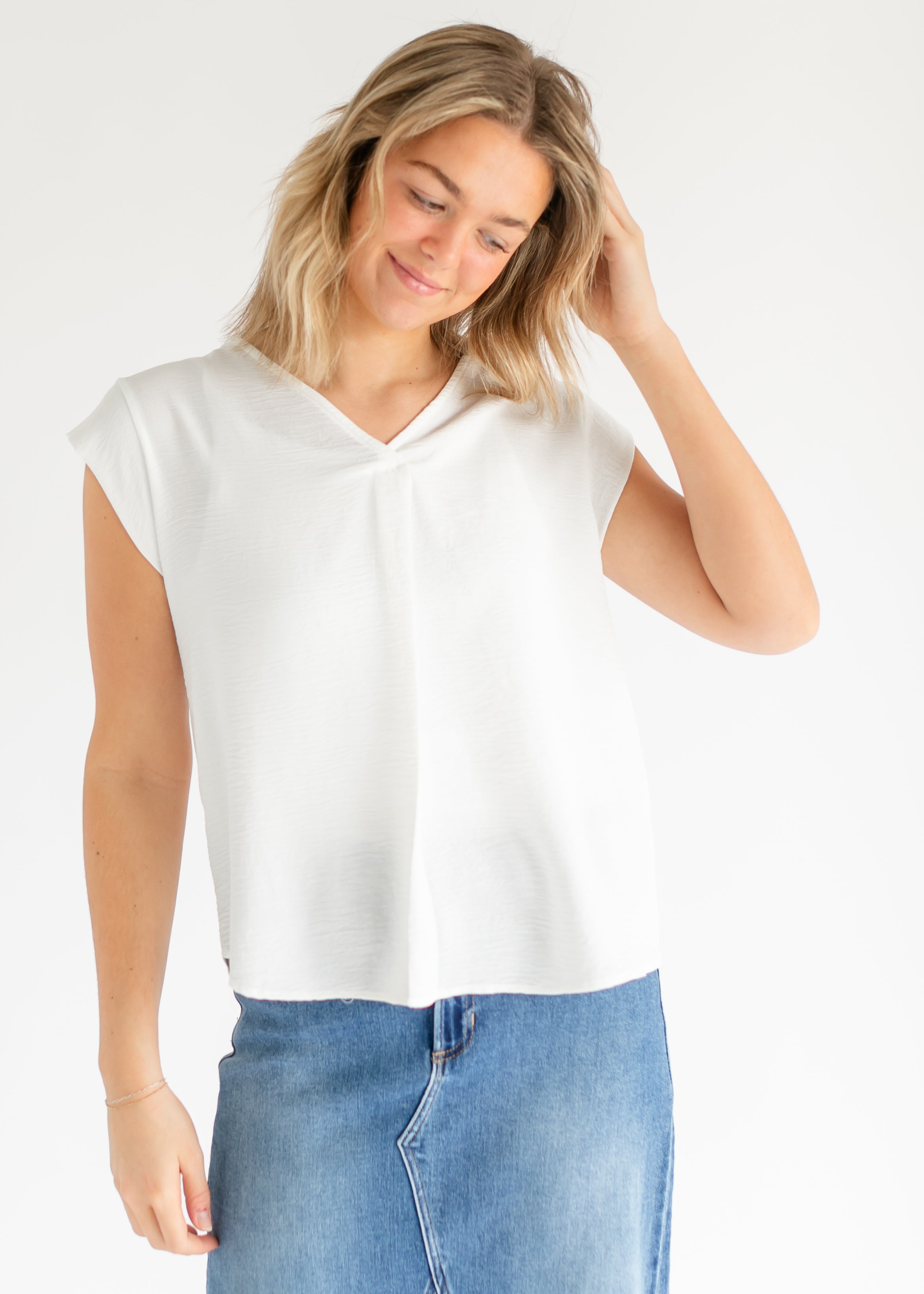 Madison V-Neck Short Sleeve Flowy Top