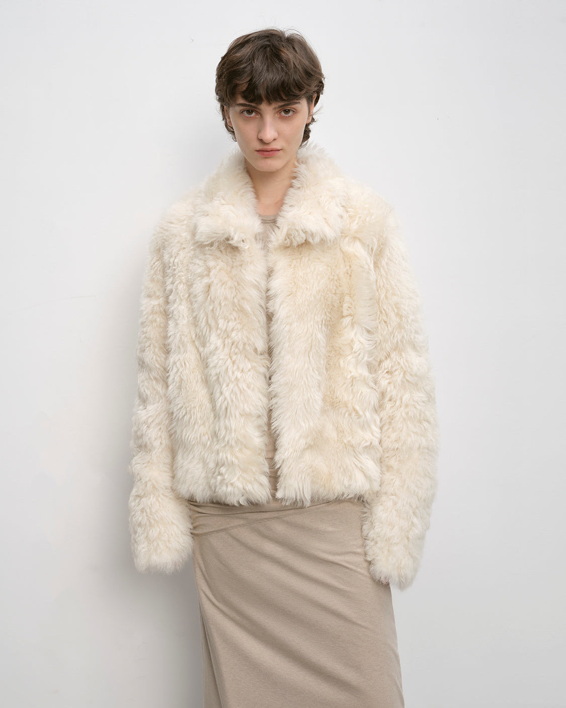Fireladyfur Women's Short Wool Sheepskin Coat ‘Blackmoon Berlin’
