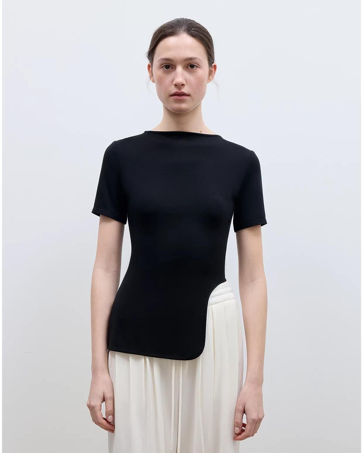 Letrans Women's Asymmetrical Hem T-Shirt ‘Architectural Principles’