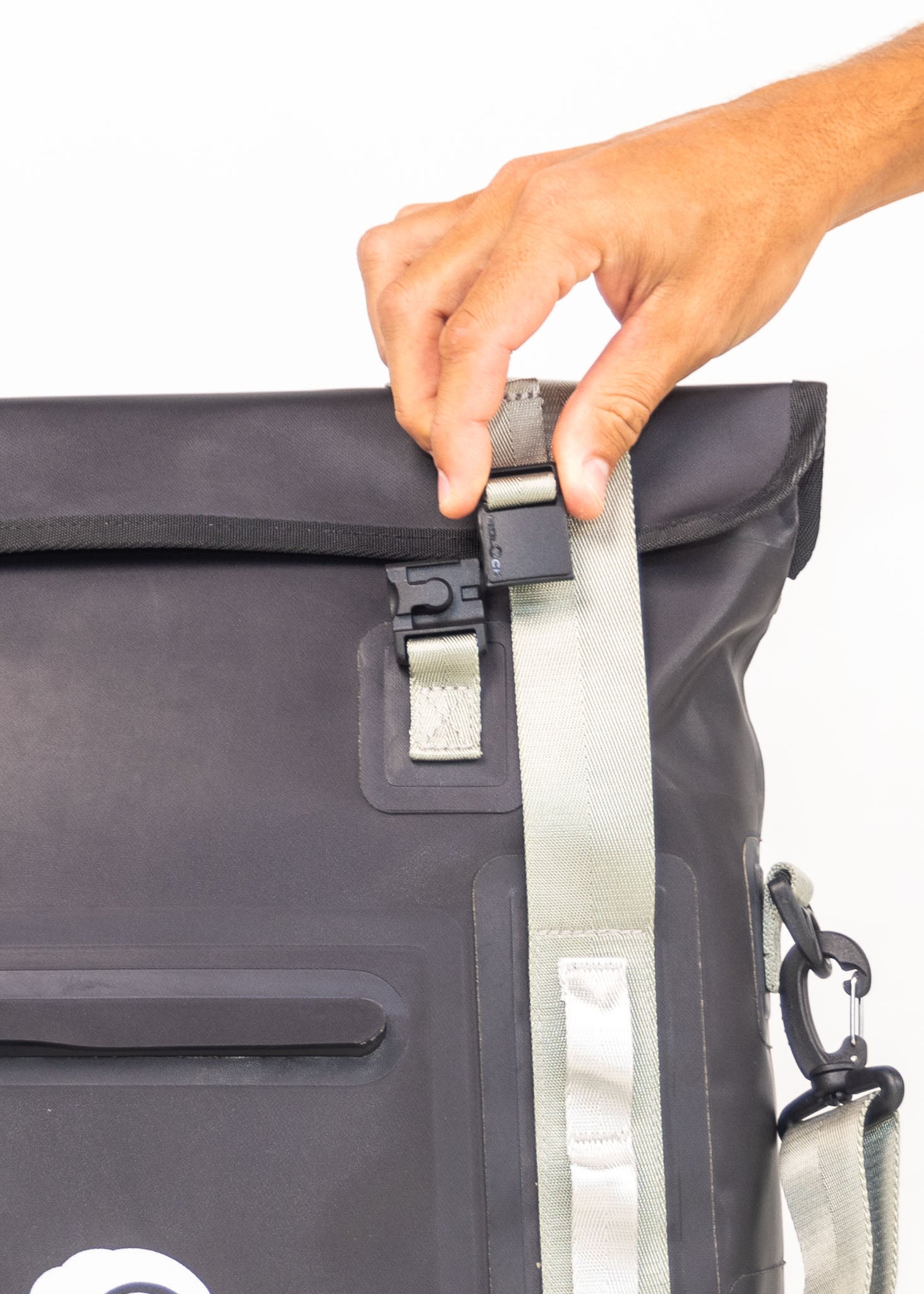 Dry Pocket Auto-Sealing Waterproof Floating Scent Proof Tote Cooler Black