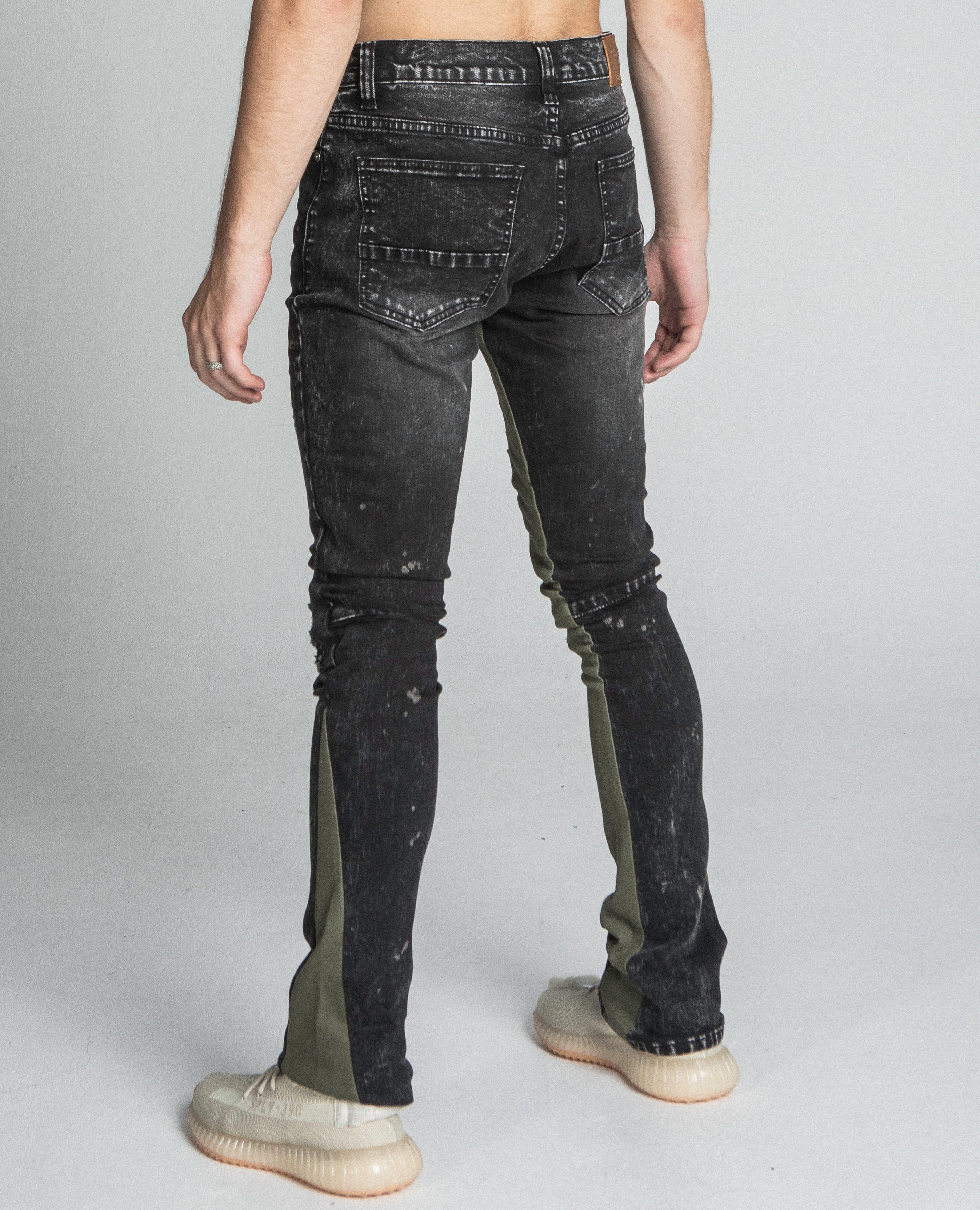 Armor Jeans Distressed Star Stacked Black/Brown | AR711
