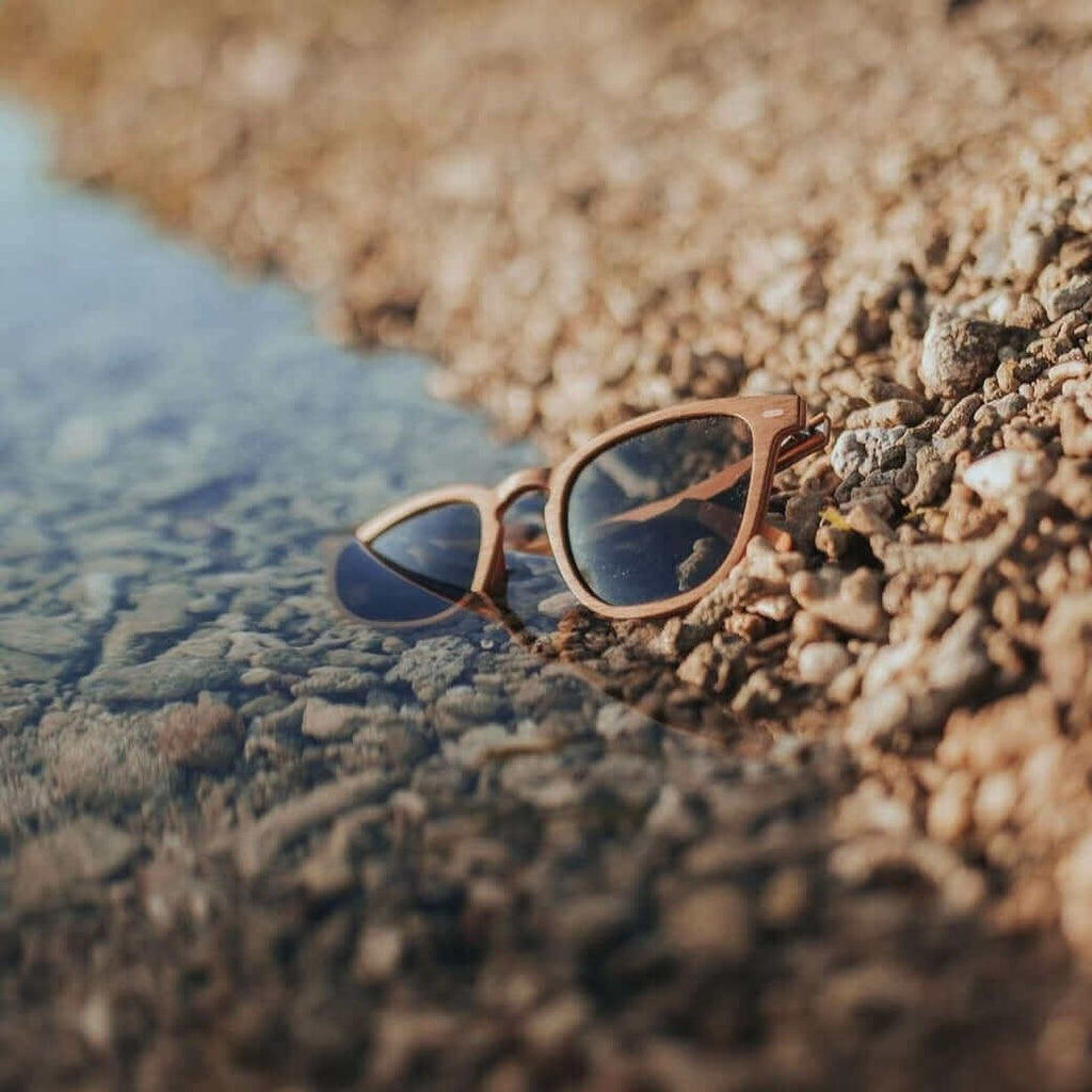 Lark Unisex Wooden Sunglasses