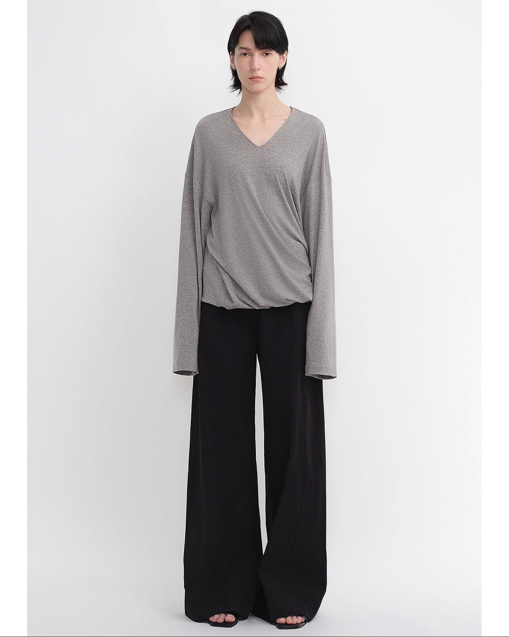 Tencel Wool V-Neck Two-Wear Elastic Hem T-Shirt