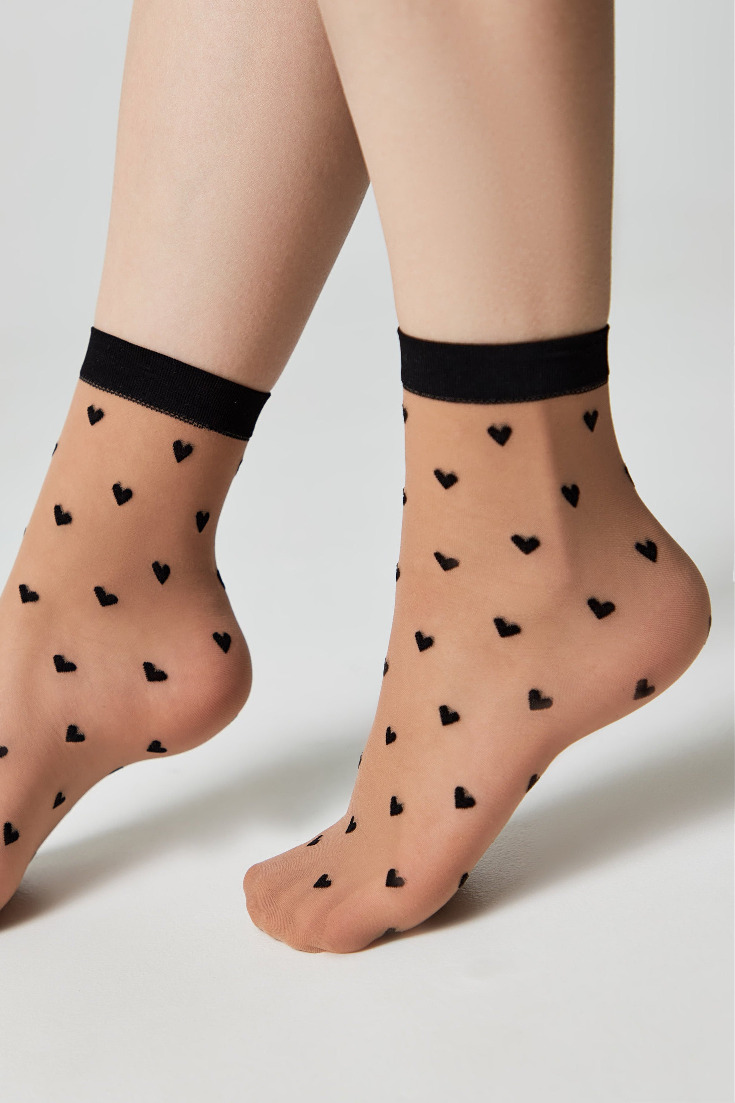 Conte Fantasy Socks Hearts Pattern