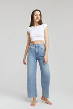 Moon Curve Raw Hem Crop Jeans | HJ129