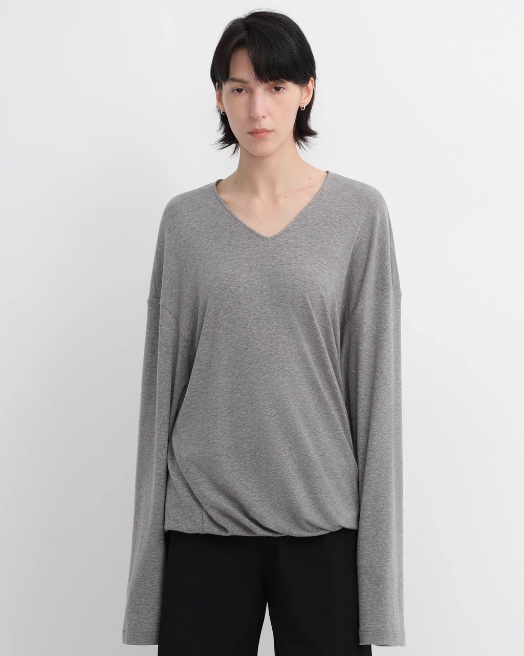 Tencel Wool V-Neck Two-Wear Elastic Hem T-Shirt