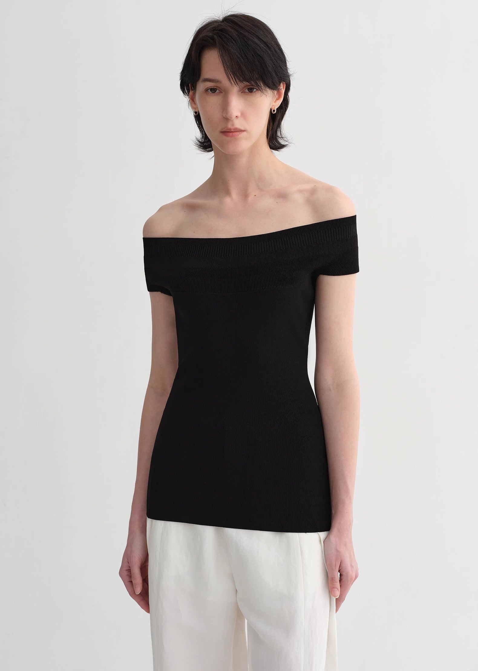 Mulberry Silk Blended One-Shoulder Strapless Summer Top