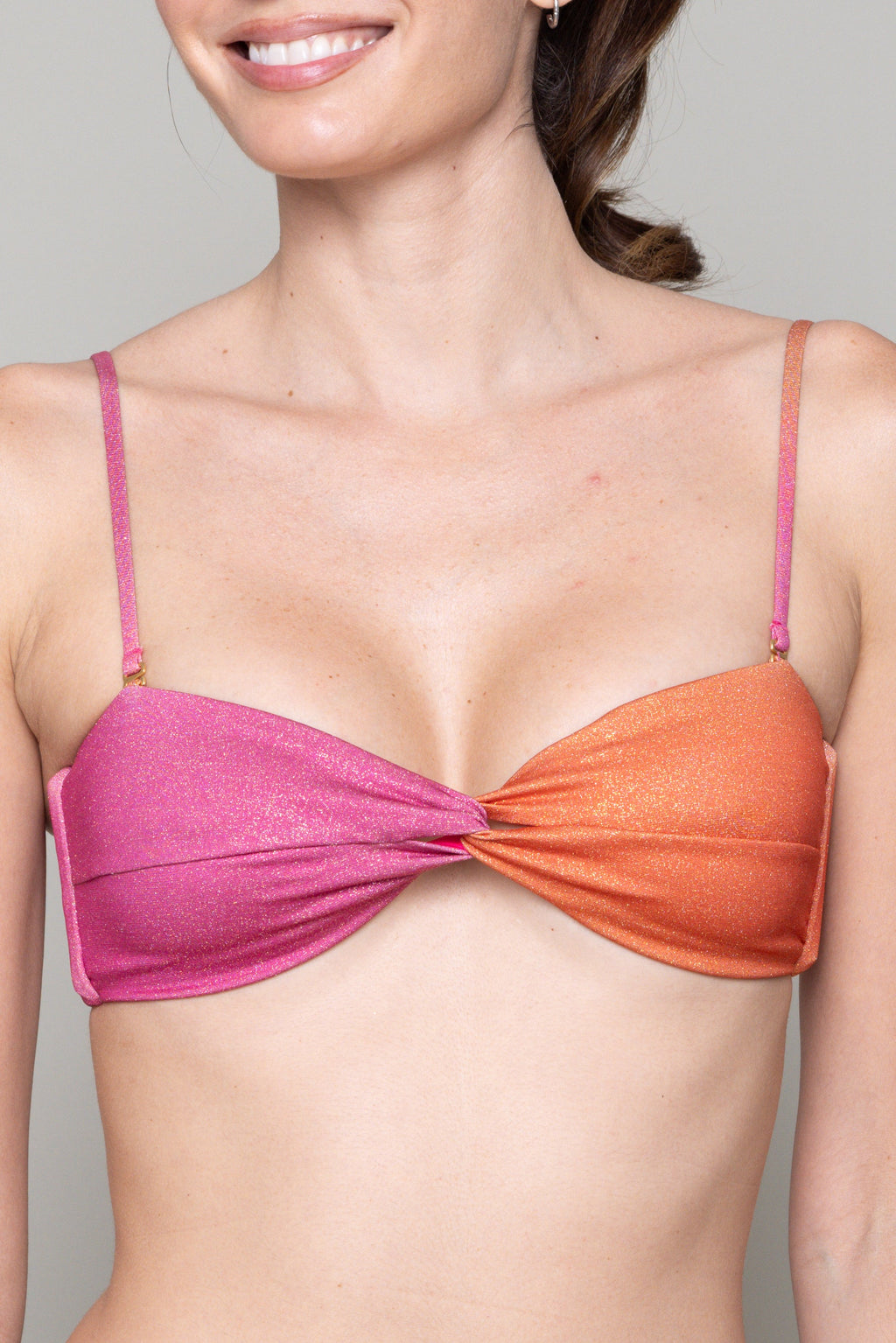 Ama-Necer Twist Top