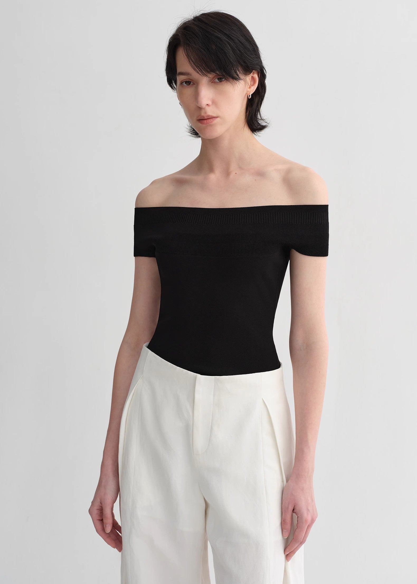Mulberry Silk Blended One-Shoulder Strapless Summer Top