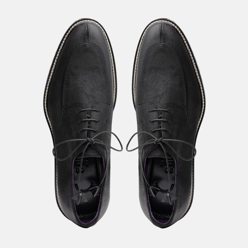 CAMPO Sueded Goatskin Lace-Up with Wax Finish | Black