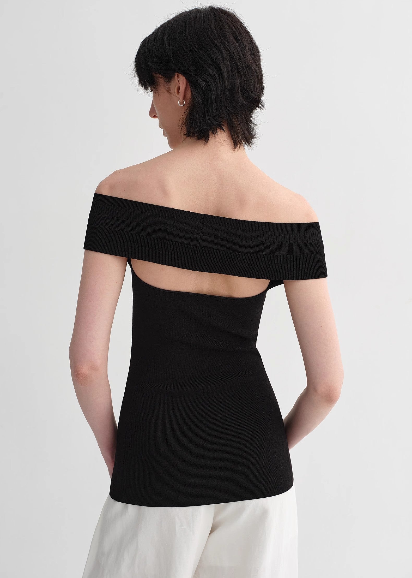 Mulberry Silk Blended One-Shoulder Strapless Summer Top