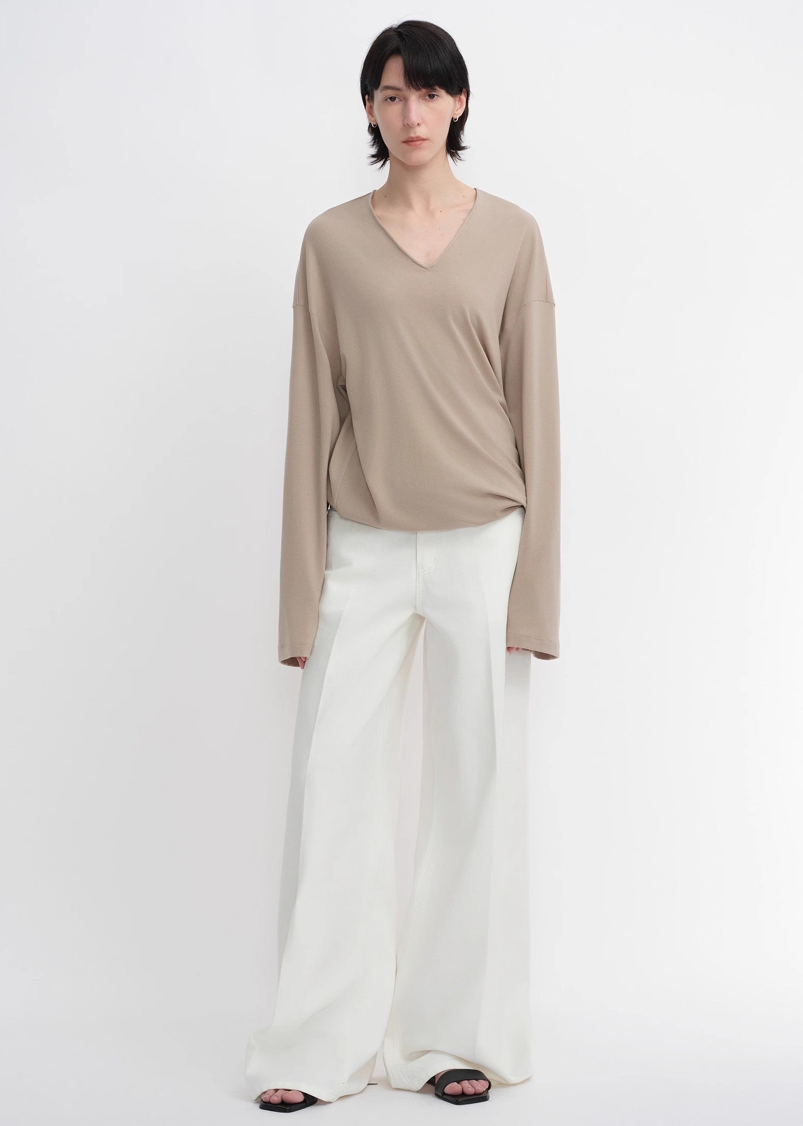 Tencel Wool V-Neck Two-Wear Elastic Hem T-Shirt