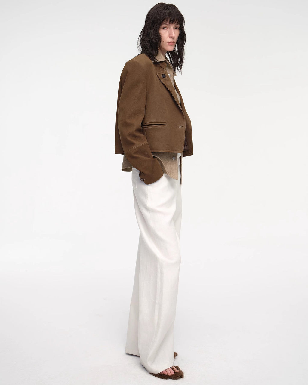 Stand Collar Short Jacket in Sheepskin Leather ‘Roman Story’