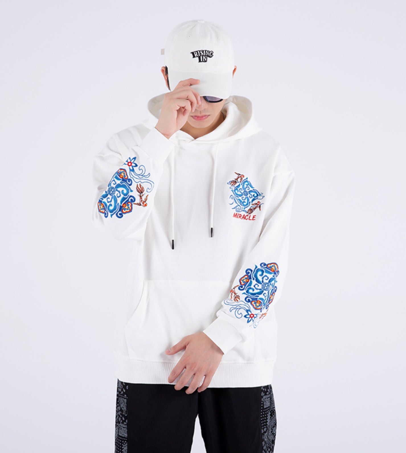 Fish Art Embroidery Hoodie | KH9201