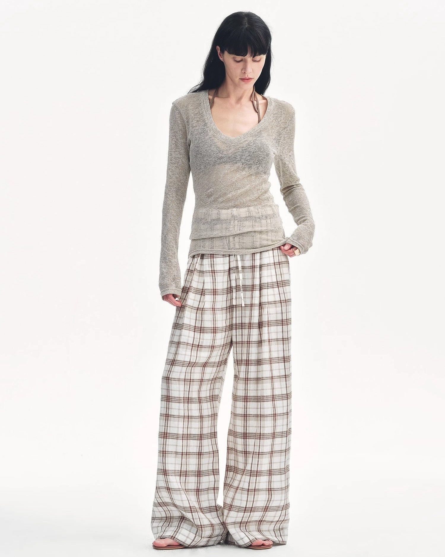 ‘Spring Old Dream’ Loose and Versatile Slightly Hollow V-Neck Top