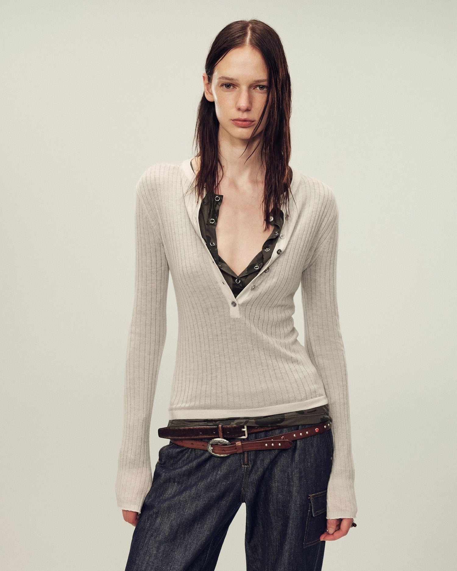 Ultrafine Wool Blend Versatile V-Neck Cardigan "Warm Brown Quiet Autumn"
