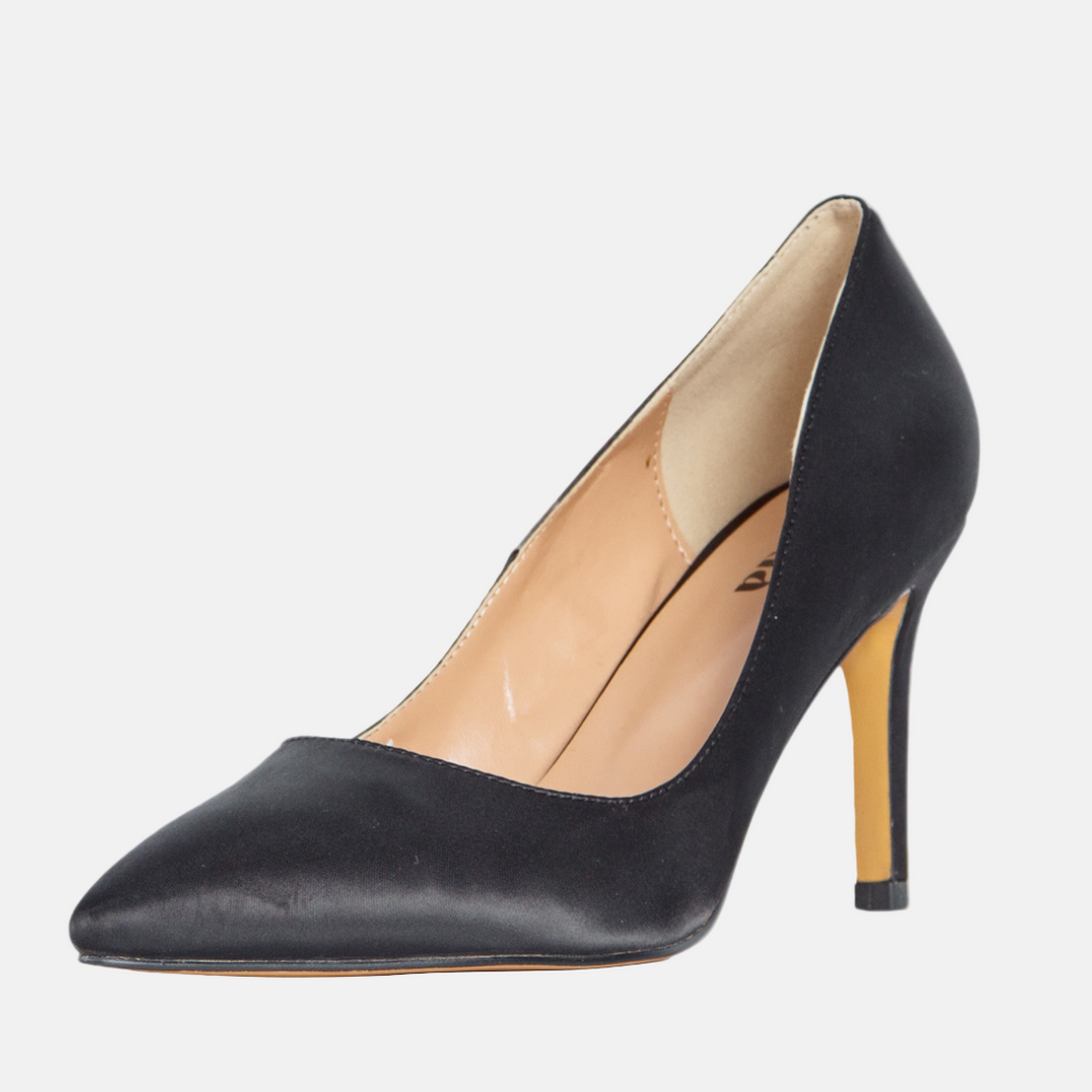 Capri Pumps Black