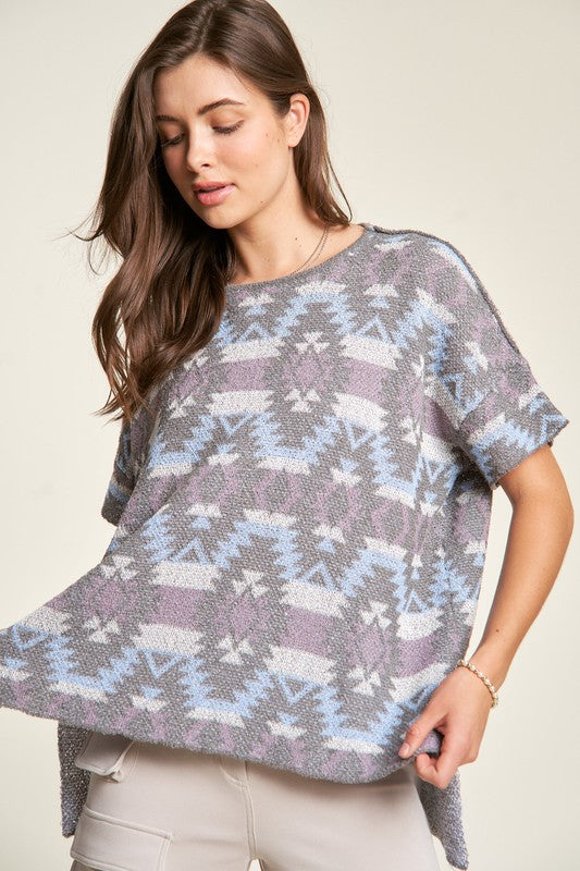 High-Low Geometric Round Neck Knit Top