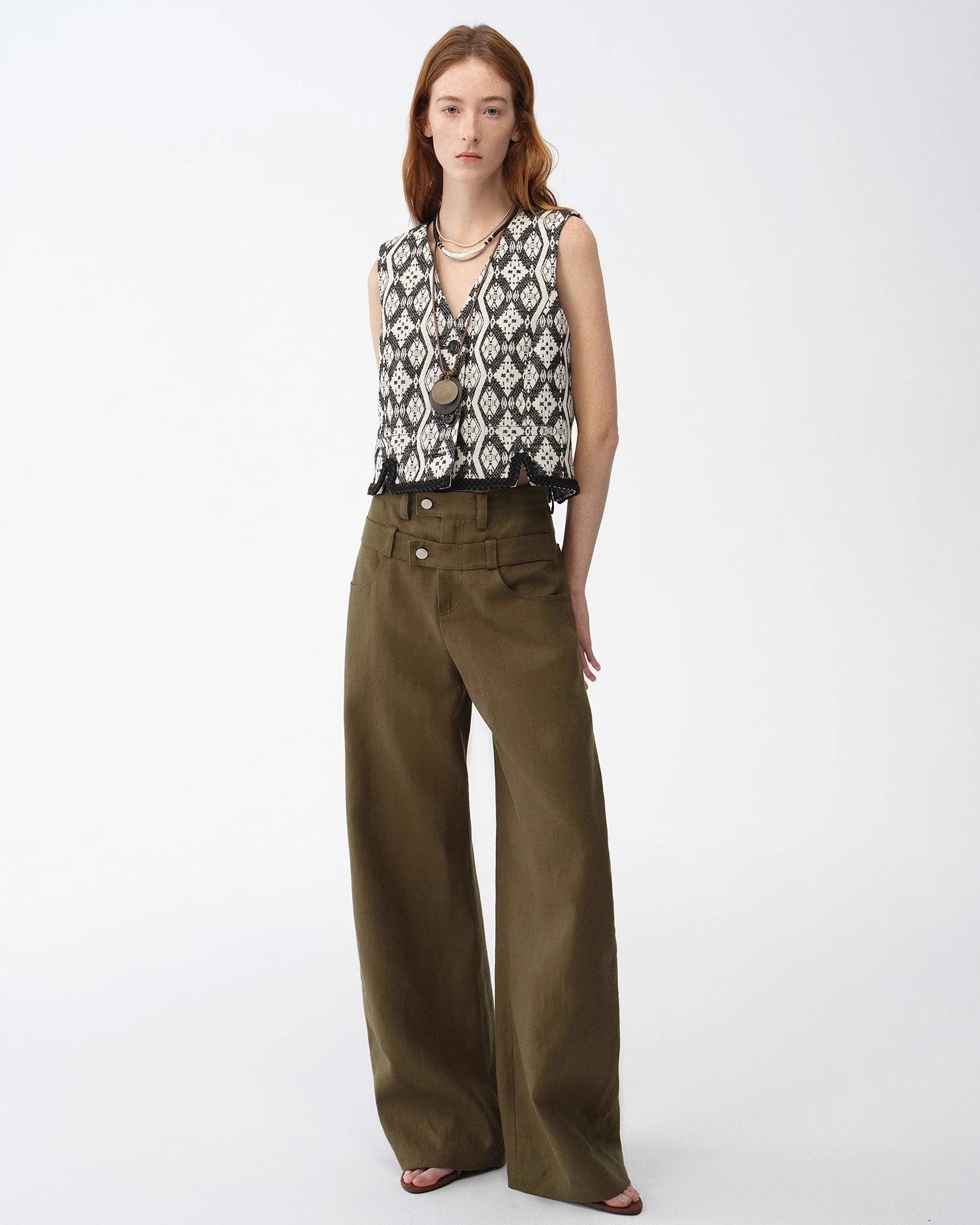 ‘Venice’ Classic Simple Silhouette Jacquard Ethnic Style V-Neck Vest