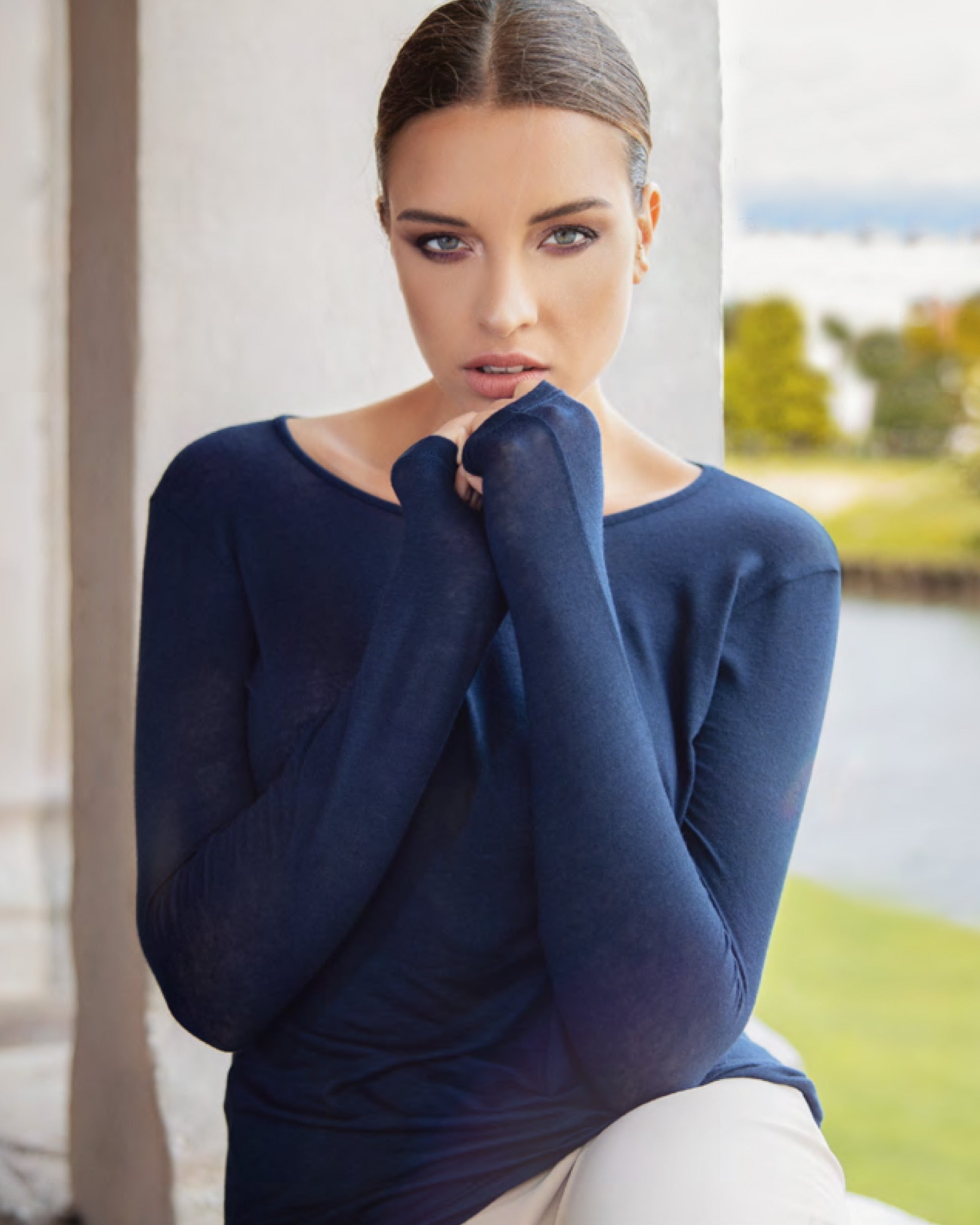 EGI Exclusive Collections Women's Modal Cashmere Blend Long Sleeves Scoop Neck Top