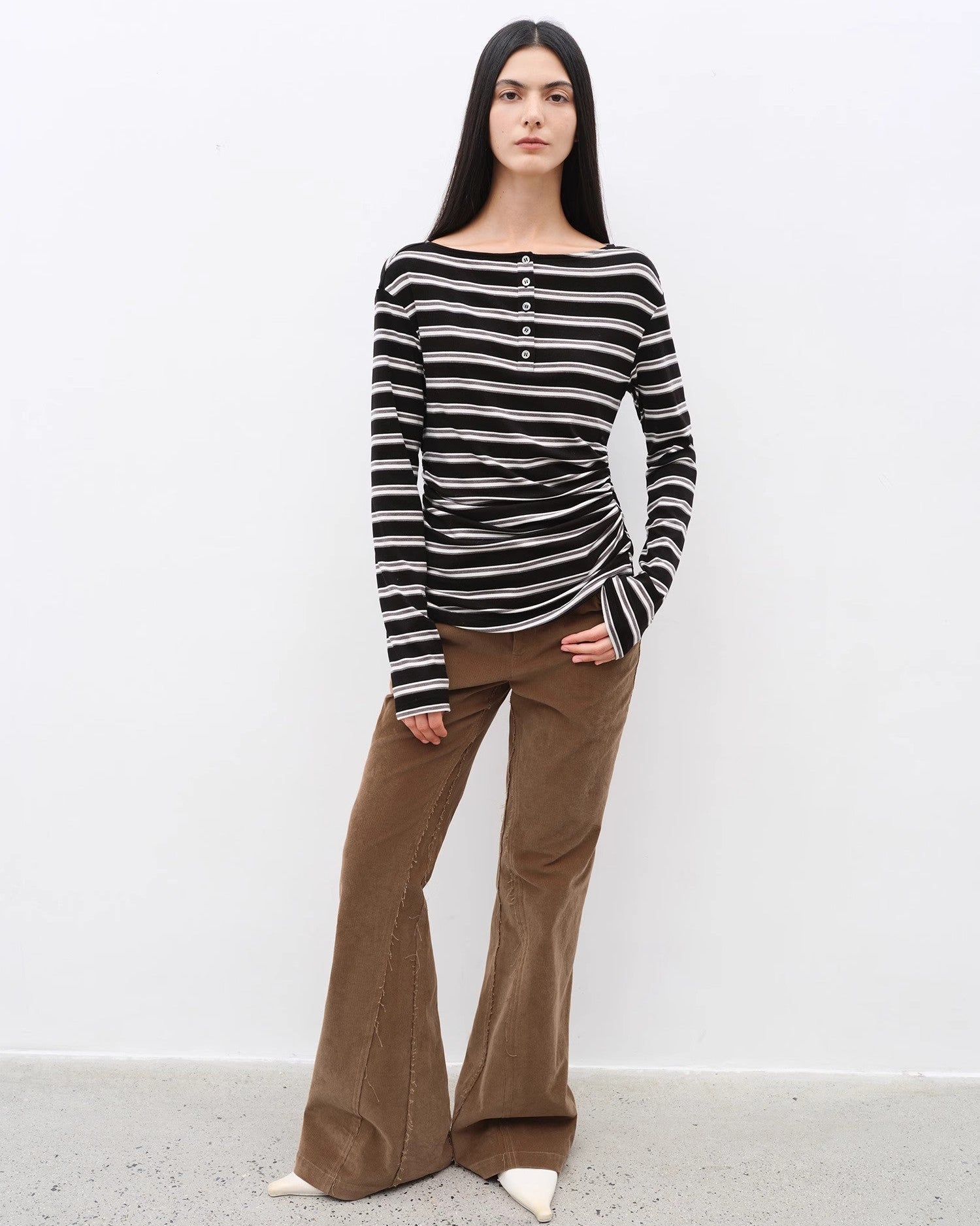 'Road to Extraordinary' Versatile Slim Corduroy Flared Trousers