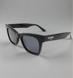 WO|MN Bold and Sleek Square Sunglasses | Black