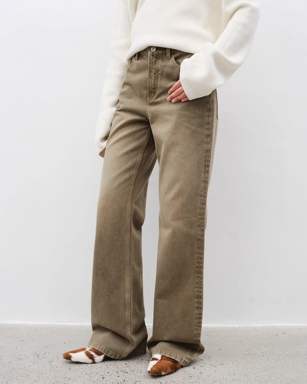 ‘Flare Mark’ Retro All-Season Slim Fit Versatile Washed Flared Jeans