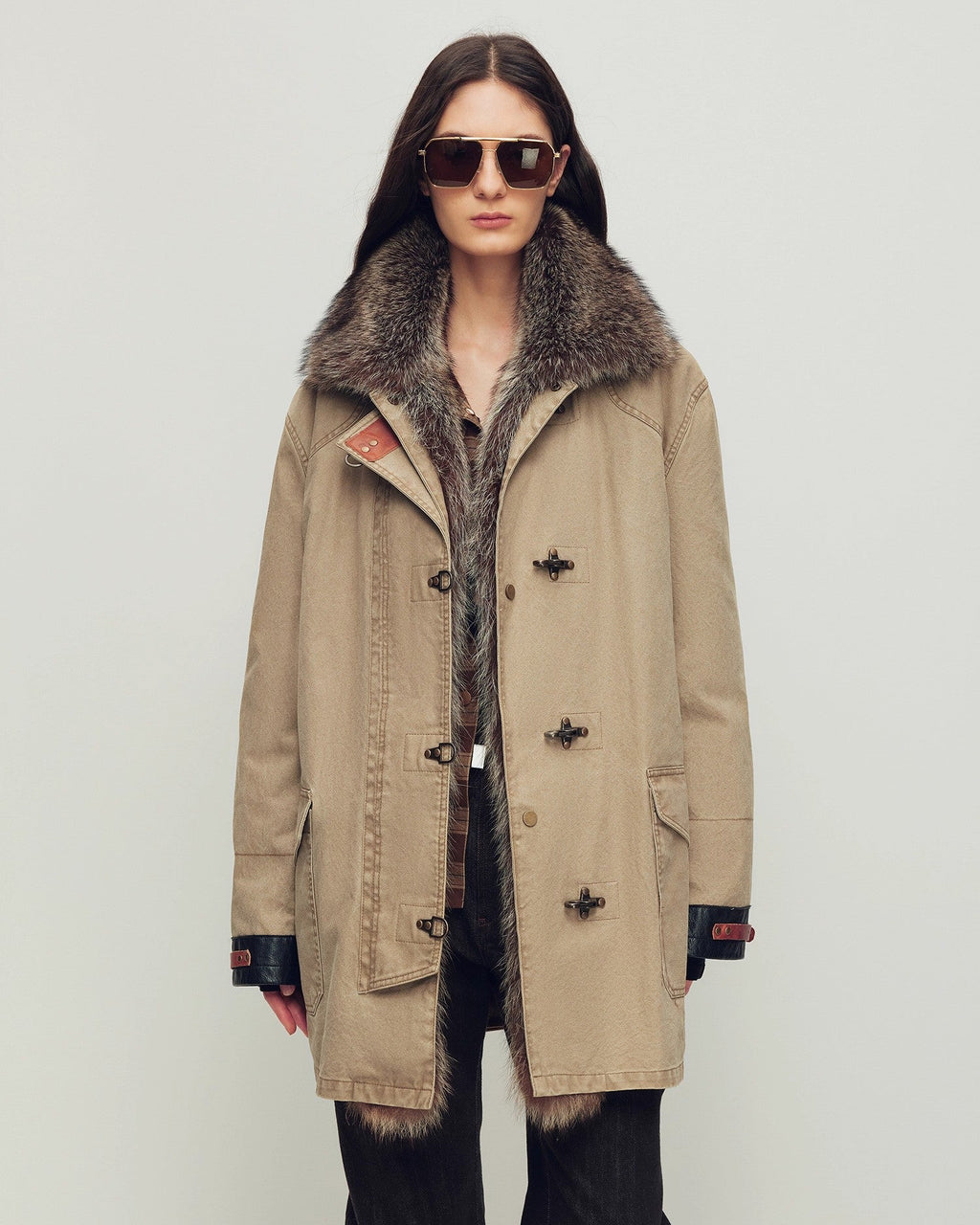 Premium White Goose Down Coat with Fur Collar ‘Winter Street Lights’