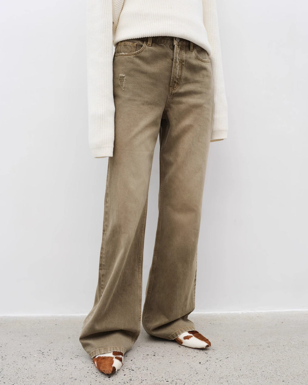 ‘Flare Mark’ Retro All-Season Slim Fit Versatile Washed Flared Jeans