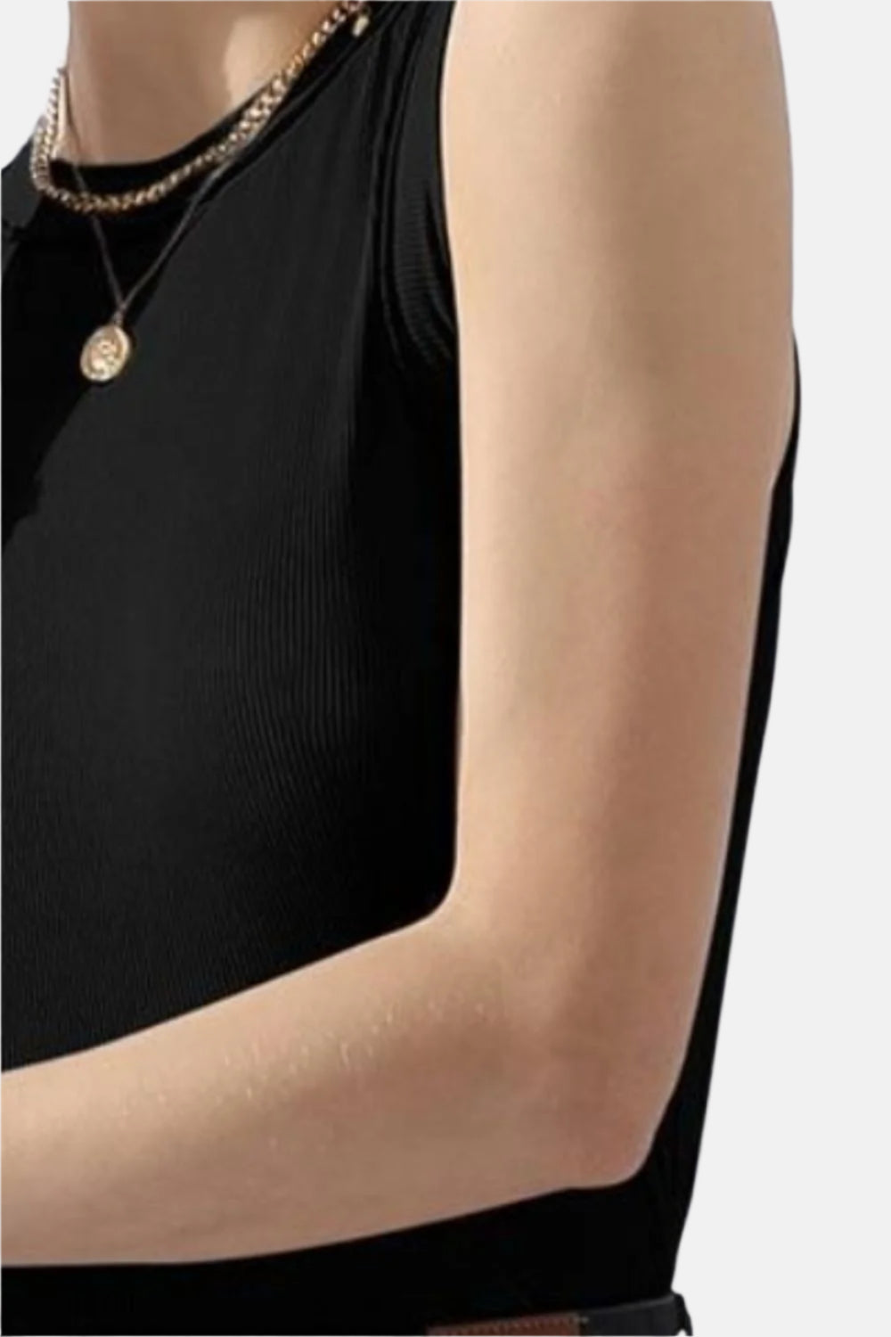 Ninexis Ribbed Round Neck Tank