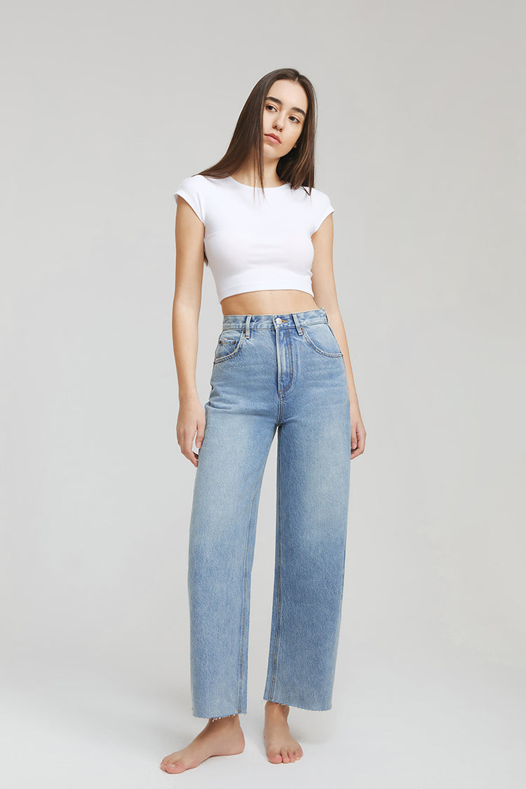 Moon Curve Raw Hem Crop Jeans | HJ129