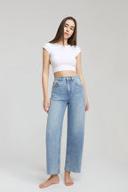 Moon Curve Raw Hem Crop Jeans | HJ129