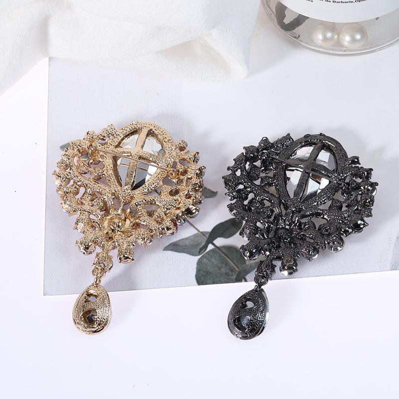 Alloy Rhinestone Teardrop Brooch