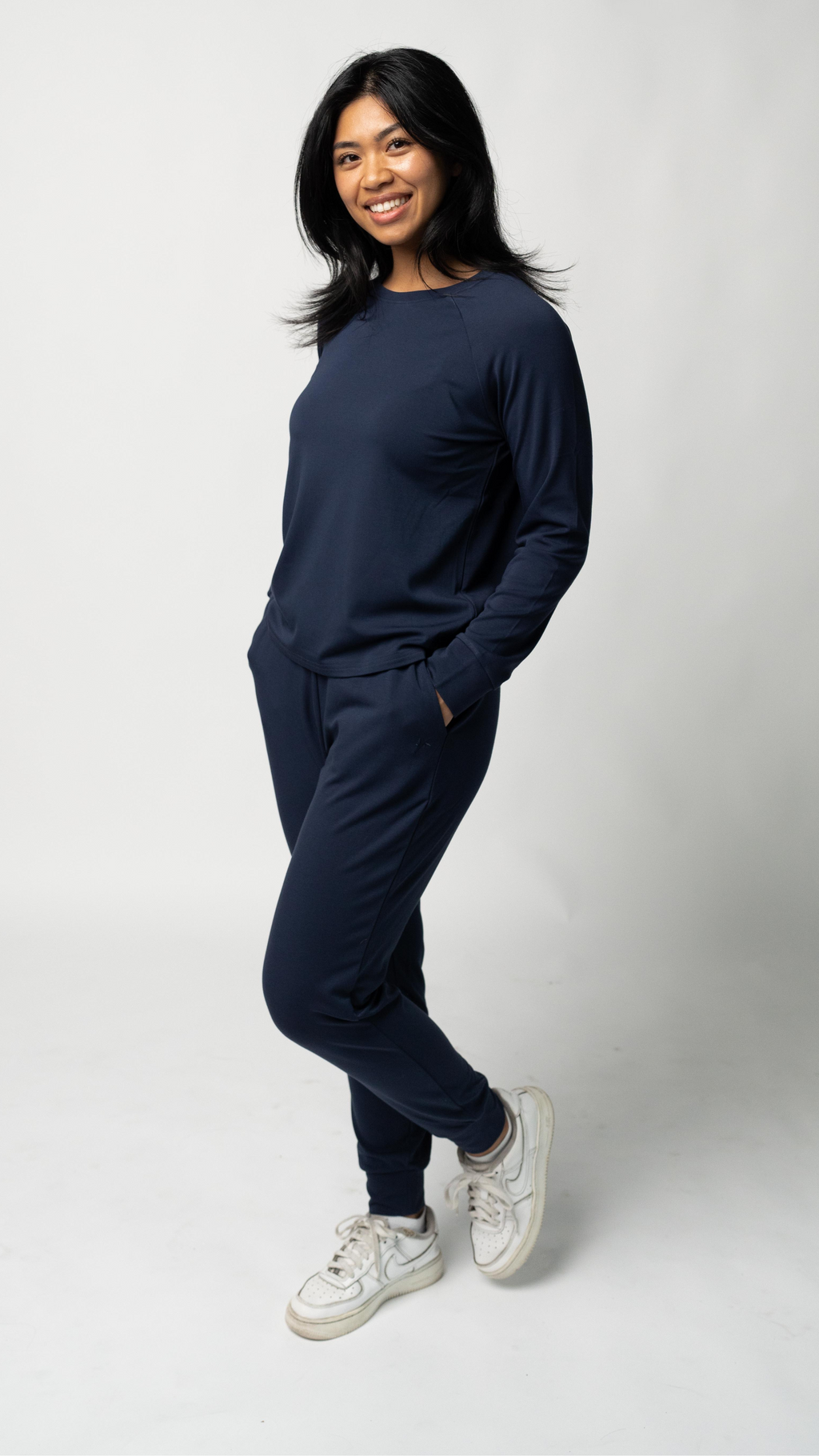 Women's The Ease Pullover | Navy