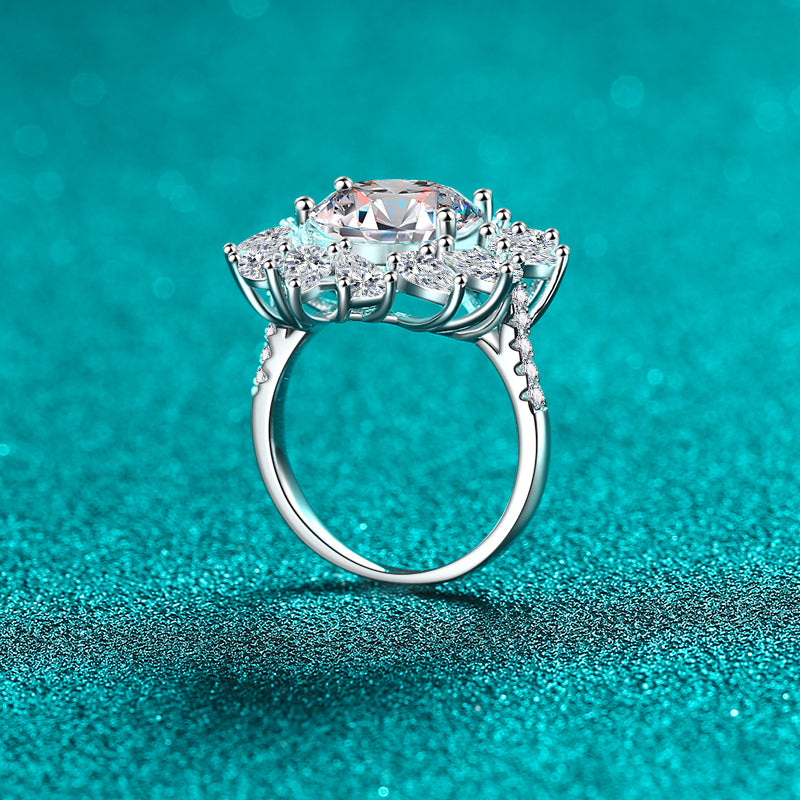 Flower Shape 5 Ct Moissanite Ring