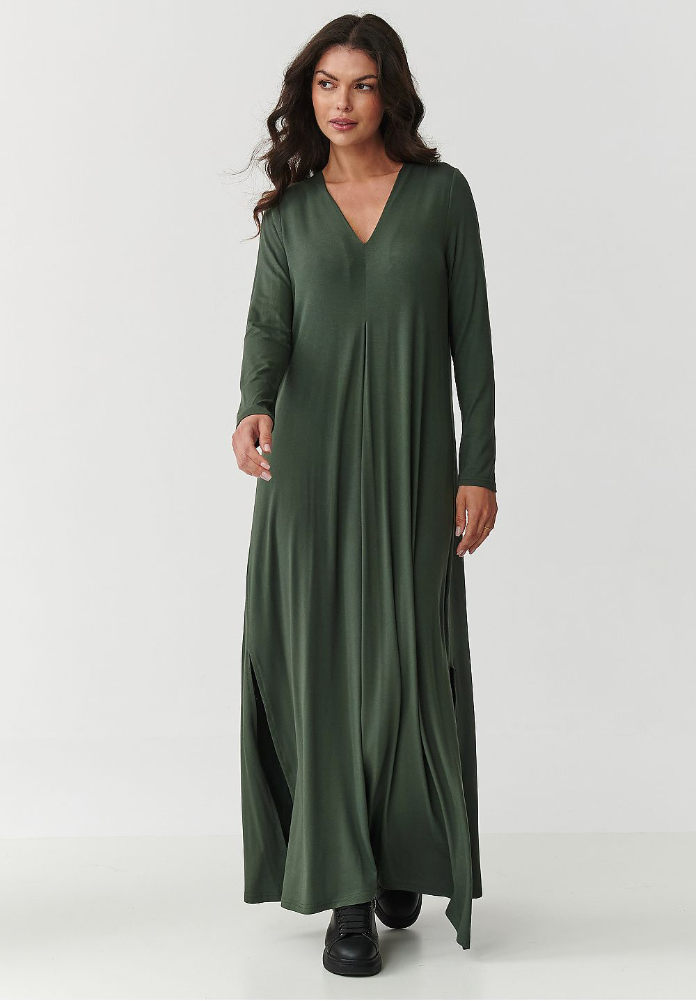 Makadamia V-Neck Long Sleeve Maxi Day Dress
