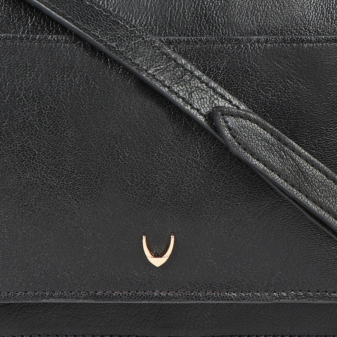 Hidesign Unisex Leather Minimal Crossbody Bag