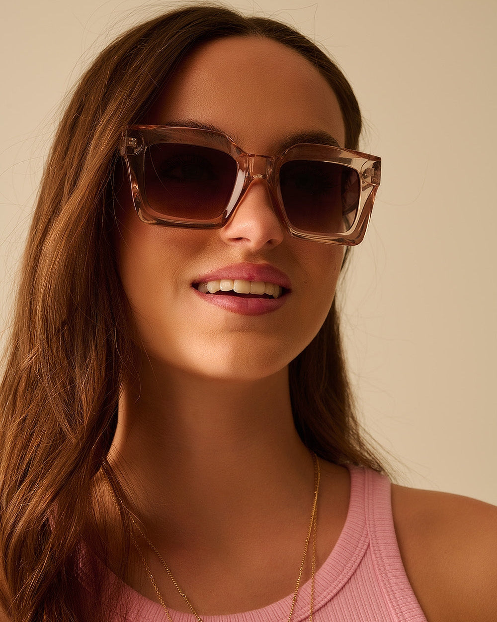 90s Squared Sunglasses in Beige