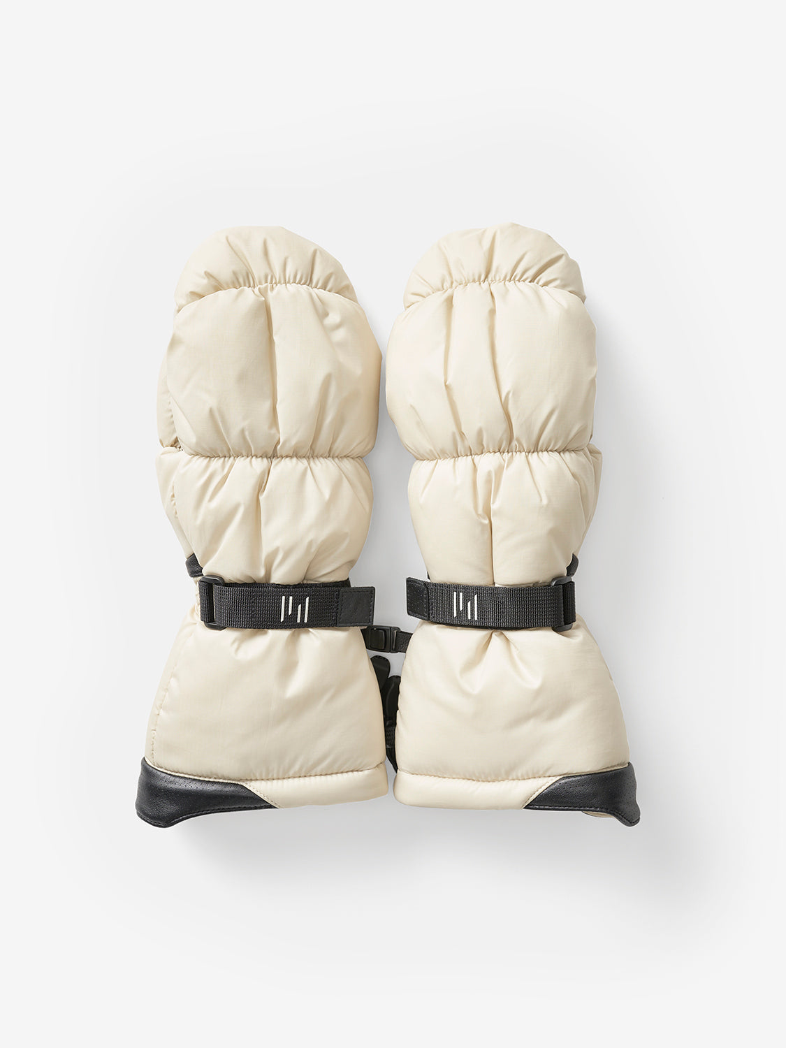 Puffy Mitten | Canvas