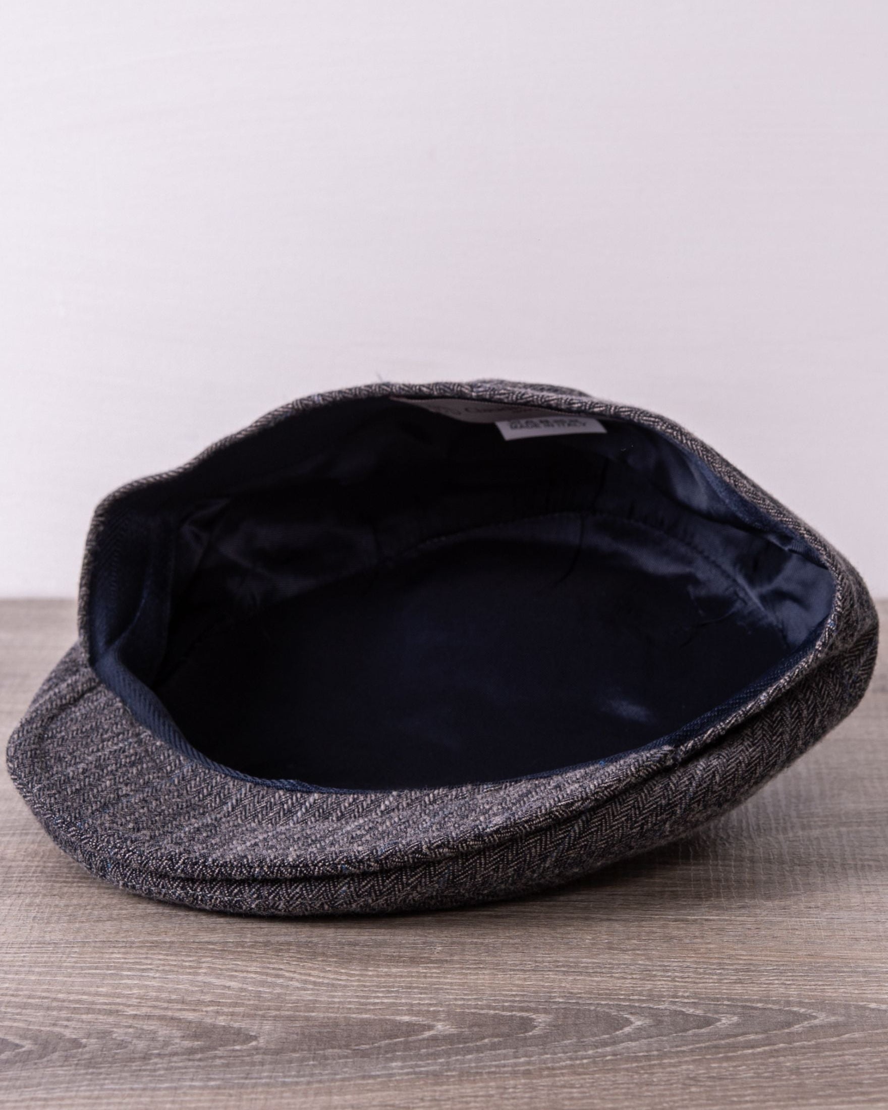 Claudio Mariani Herringbone Gray Flat Wool Cap | Autumn/Winter