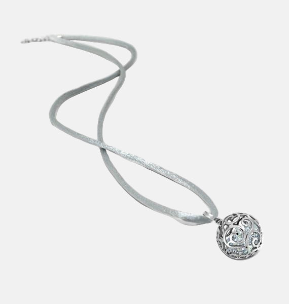 Star Catcher Pendant by Belle Étoile