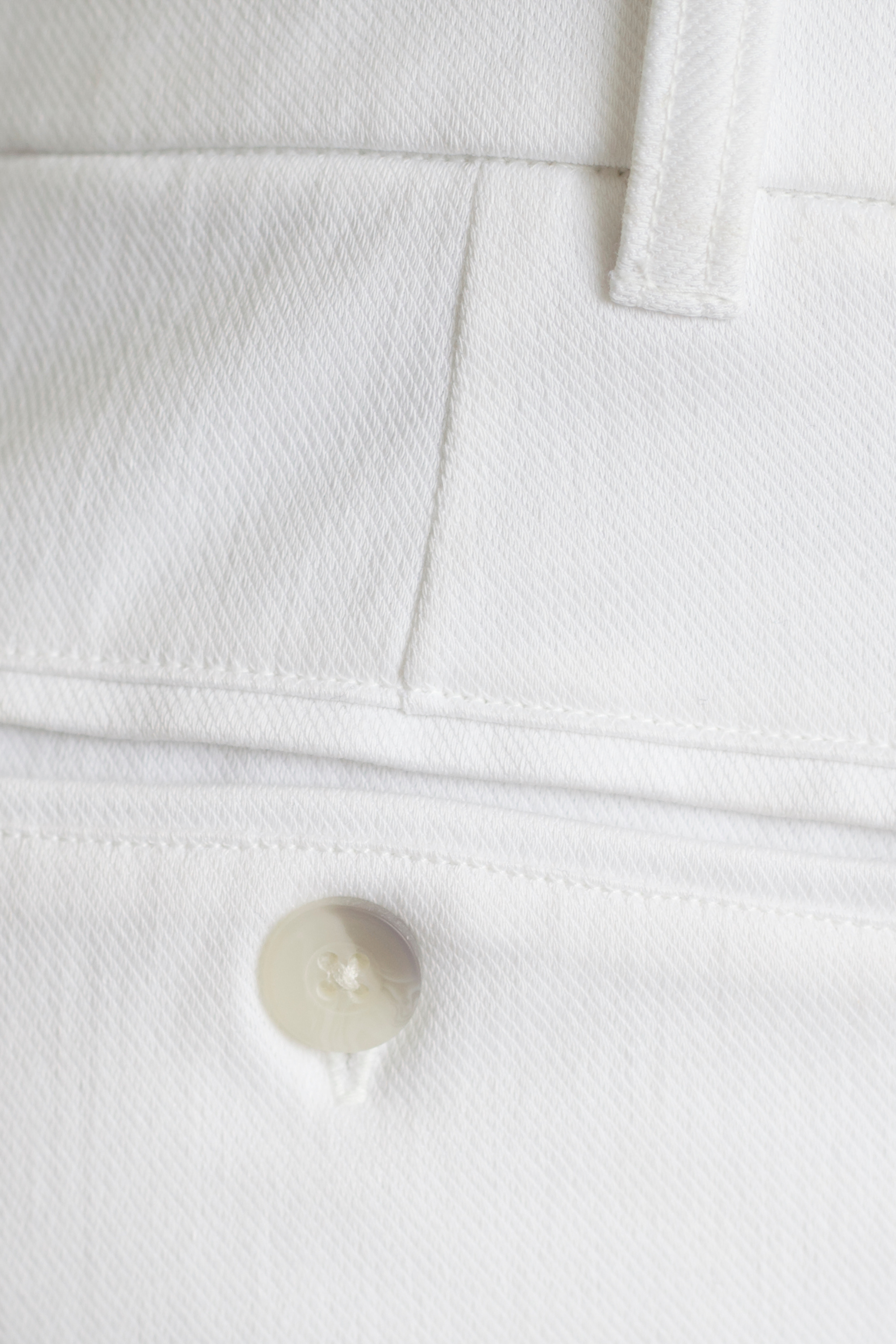Stretch Eagle Shorts | White