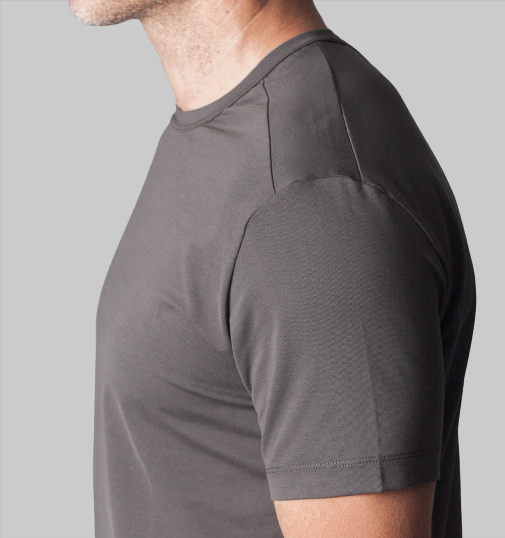 Buki Cinqo Tech Tee | Raven