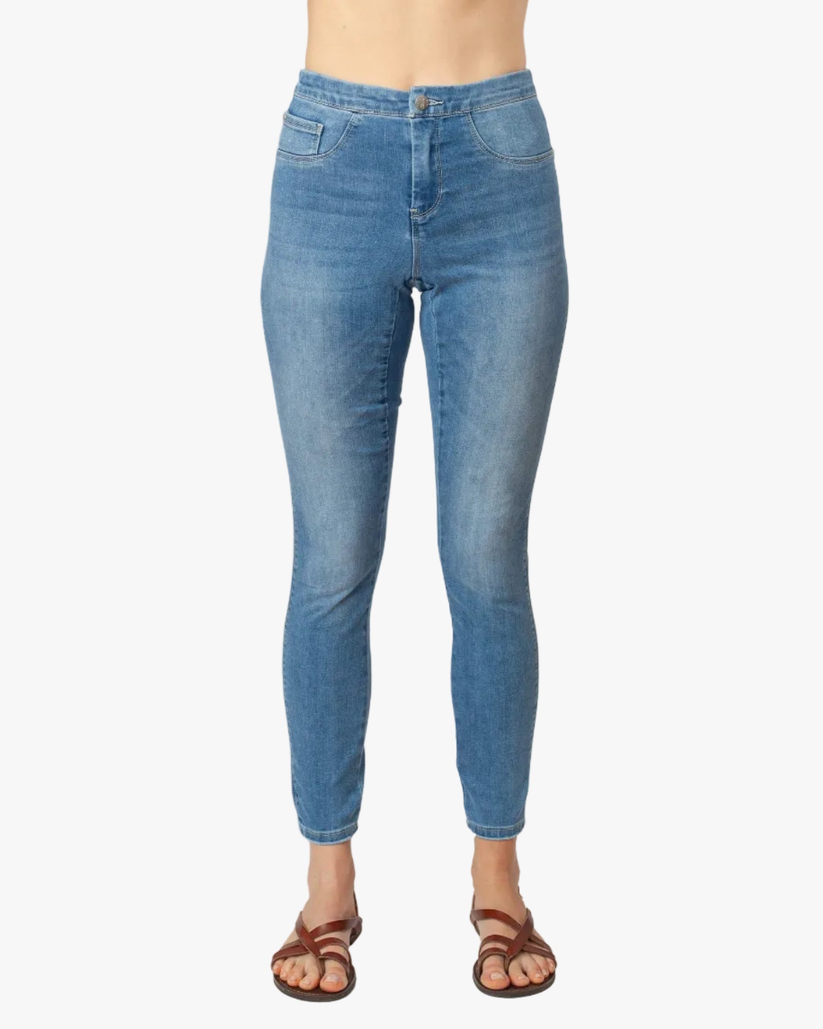 Light Wash Blue Ankle Length Jeans Basic Signature Style