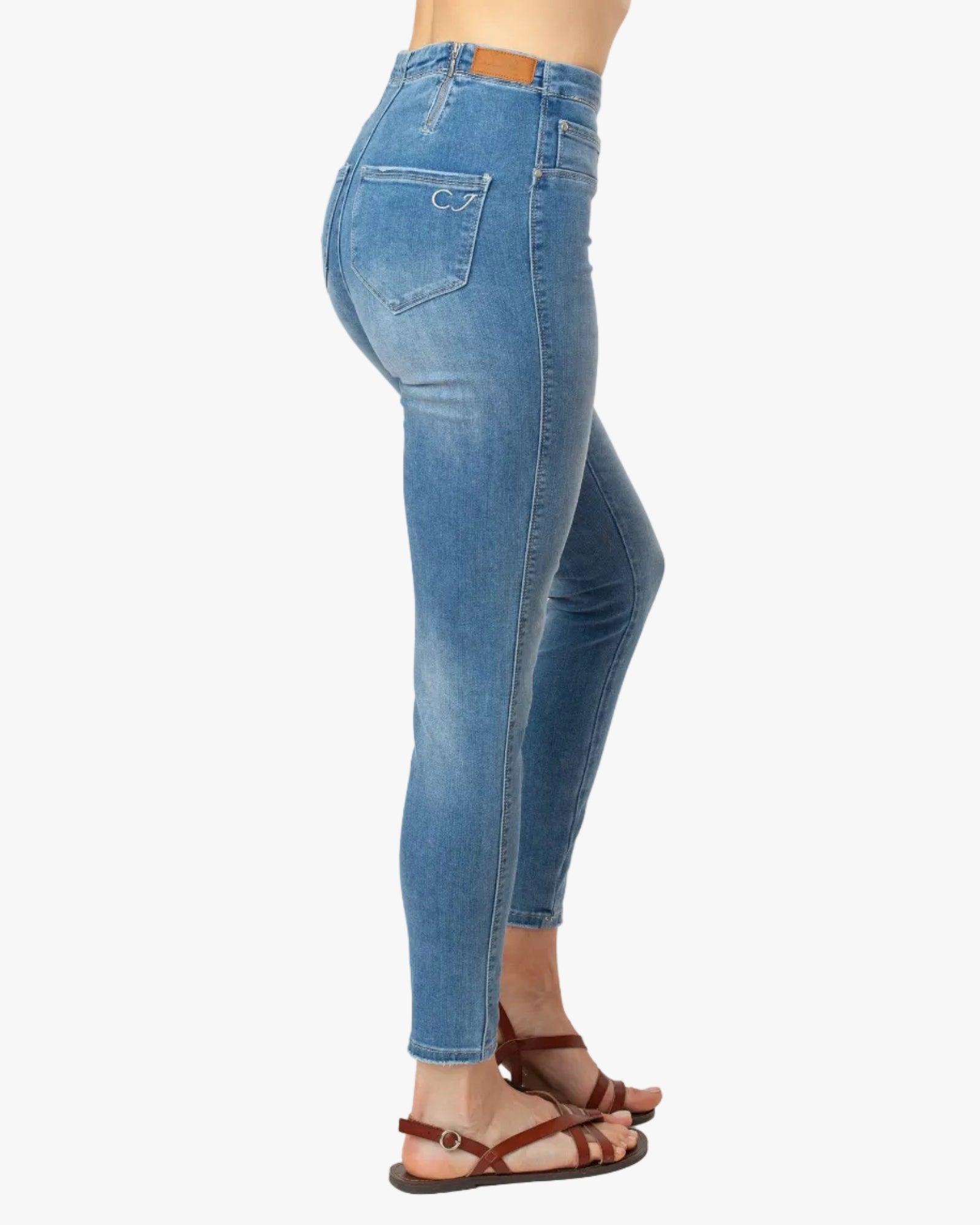 Light Wash Blue Ankle Length Jeans Basic Signature Style