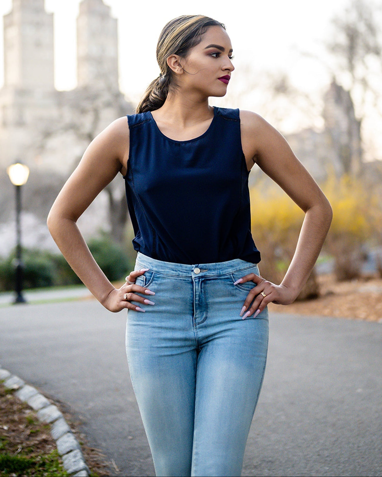 Scalloped Embroidered Eyelet Hem Capris