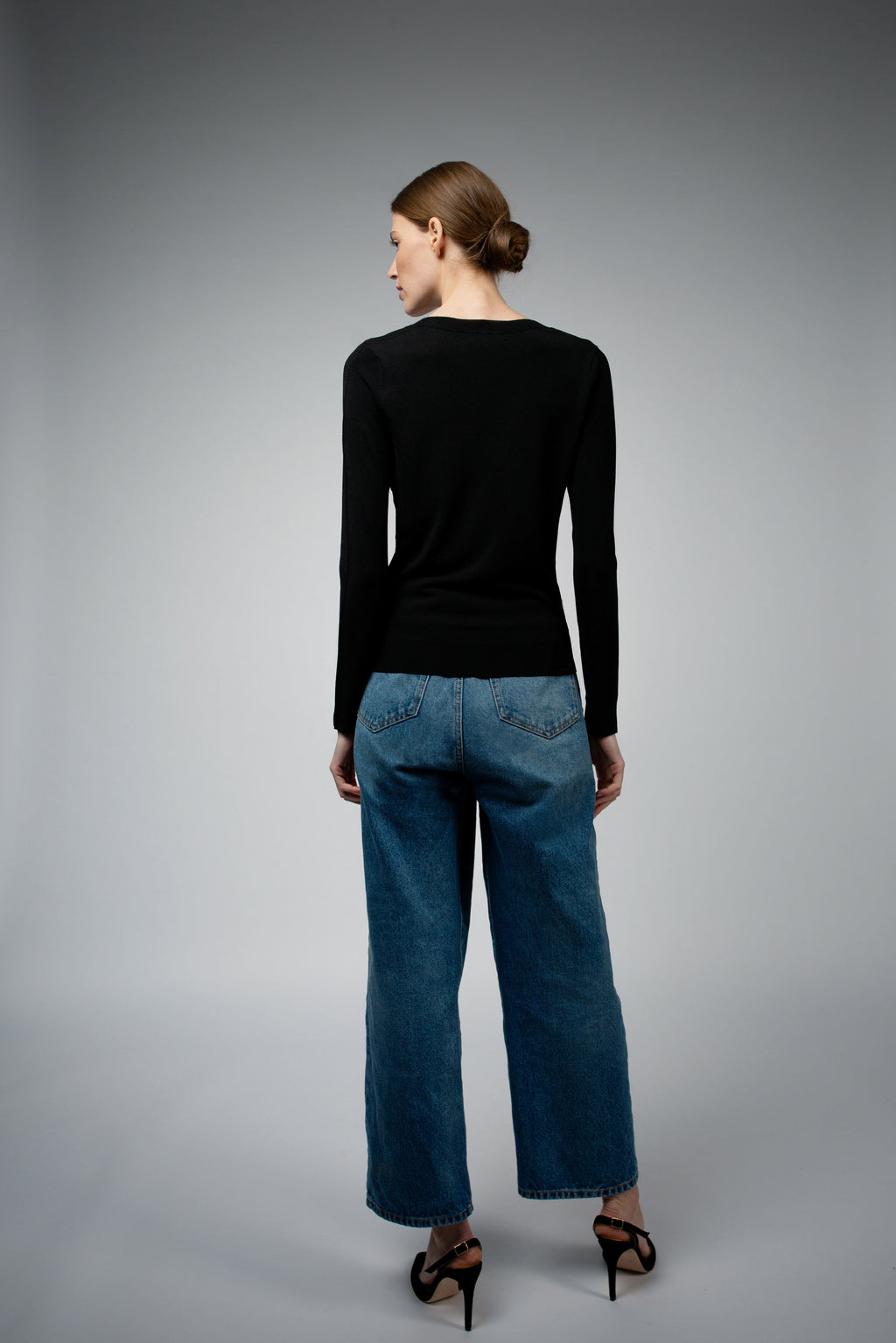 LIVIA Long Sleeve V-Neck Viscose Sweater | Black
